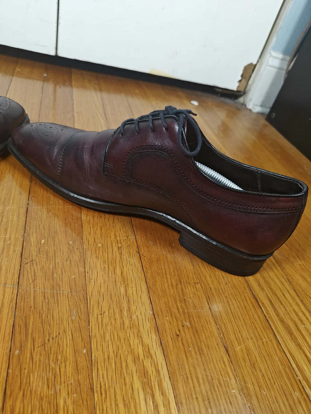 Joseph Abboud Mens 11 Burgundy Leather Taylor Cap Toe Oxford Dress Shoes